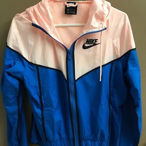 Nike jacket women’s size S